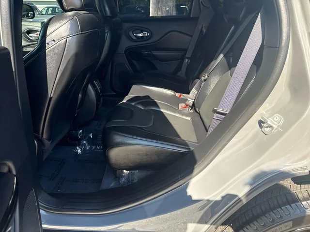 SEMINUEVOS JEEP Cherokee a Estados en autogozo