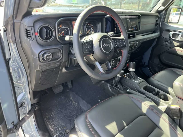 SEMINUEVOS JEEP Wrangler at Matthews in Liberty Buick GMC