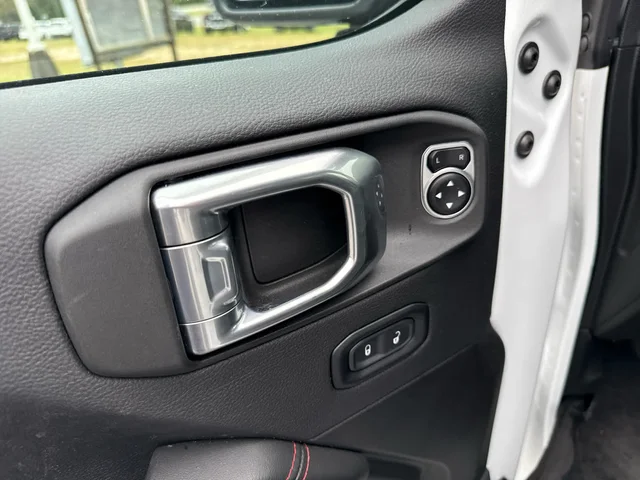 SEMINUEVOS JEEP Wrangler at Matthews in Liberty Buick GMC