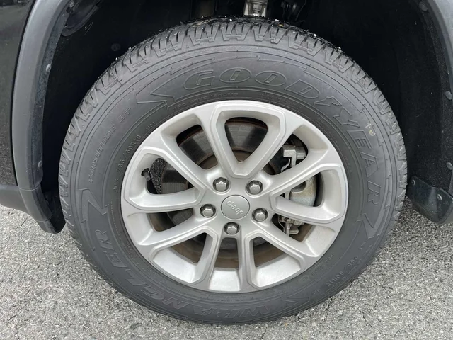 SEMINUEVOS JEEP Grand Cherokee at Mt Airy in Mount Airy Toyota
