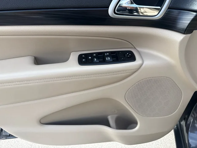 SEMINUEVOS JEEP Grand Cherokee a Estados en autogozo
