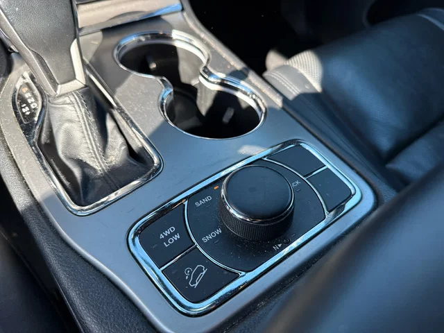 SEMINUEVOS JEEP Grand Cherokee at Matthews in Liberty Buick GMC