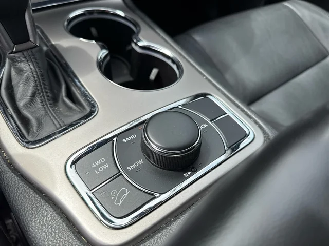 SEMINUEVOS JEEP Grand Cherokee at Matthews in Liberty Buick GMC