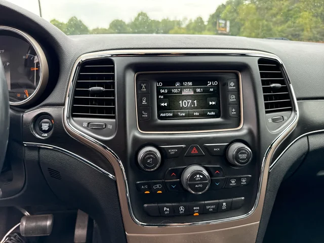 SEMINUEVOS JEEP Grand Cherokee at Matthews in Liberty Buick GMC