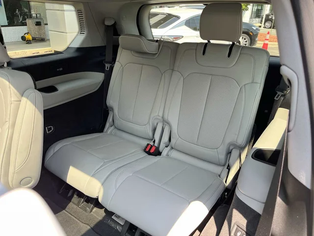 SEMINUEVOS JEEP Grand Cherokee L at Mount Airy in Mount Airy Chrysler Dodge Jeep Ram Fiat