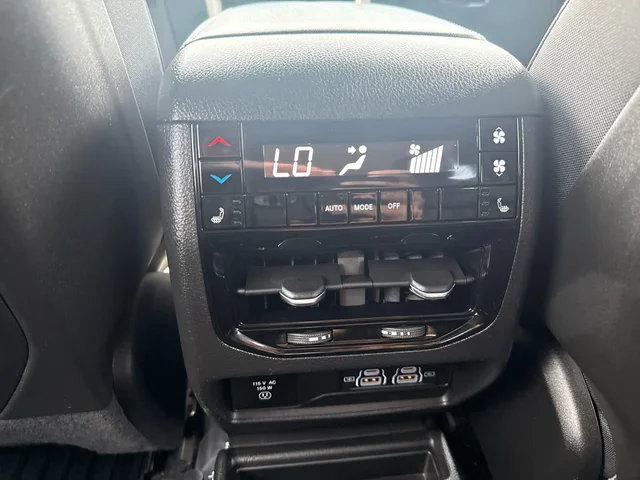 SEMINUEVOS JEEP Grand Cherokee L a Estados en autogozo