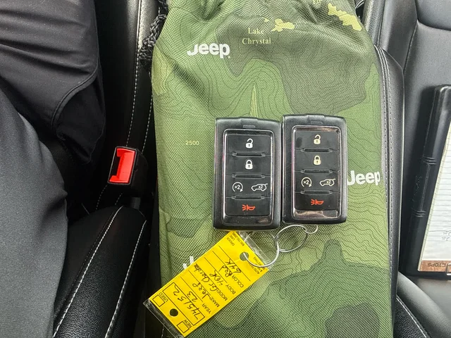 SEMINUEVOS JEEP Grand Cherokee L a Estados en autogozo