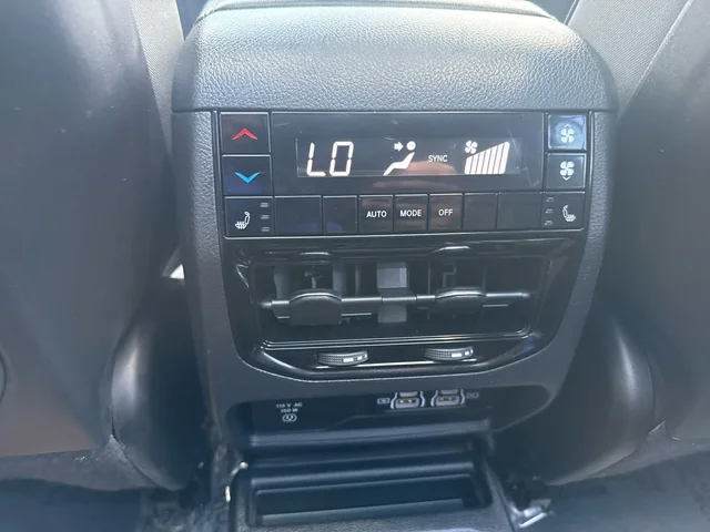SEMINUEVOS JEEP Grand Cherokee L a Estados en autogozo