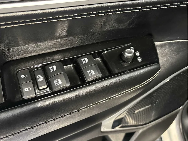 SEMINUEVOS JEEP Wagoneer a Estados en autogozo