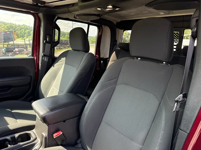 SEMINUEVOS JEEP Gladiator at Matthews in Liberty Buick GMC