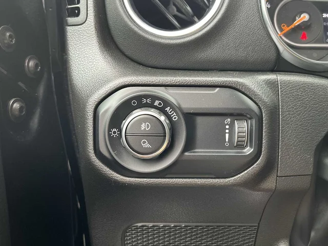 SEMINUEVOS JEEP Gladiator at Mt Airy in Mount Airy Toyota