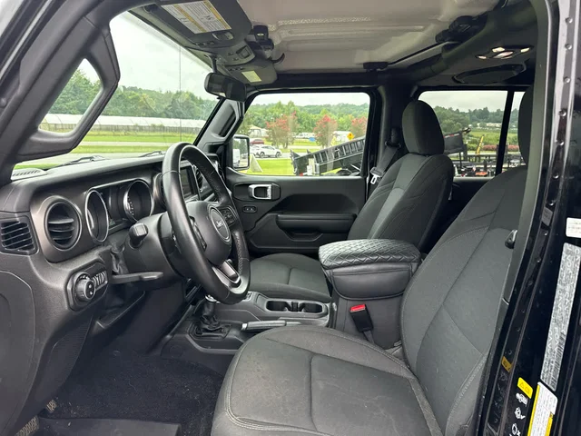 SEMINUEVOS JEEP Gladiator at Matthews in Liberty Buick GMC
