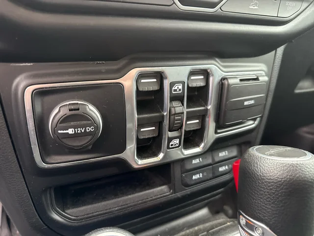 SEMINUEVOS JEEP Gladiator at Matthews in Liberty Buick GMC