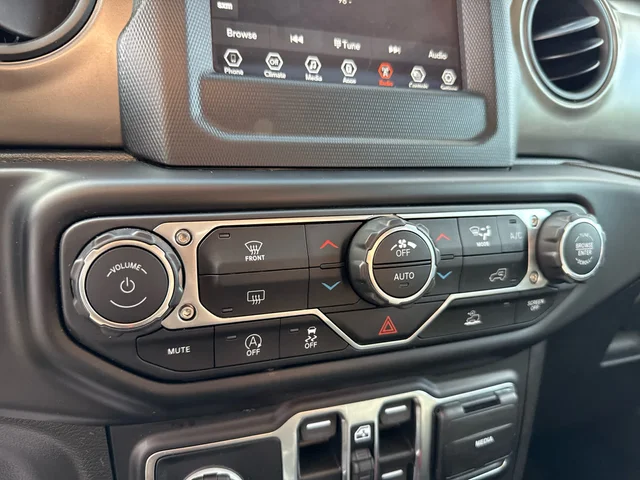 SEMINUEVOS JEEP Gladiator at Matthews in Liberty Buick GMC