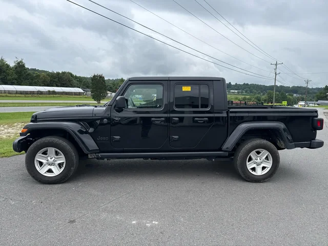 SEMINUEVOS JEEP Gladiator at Matthews in Liberty Buick GMC
