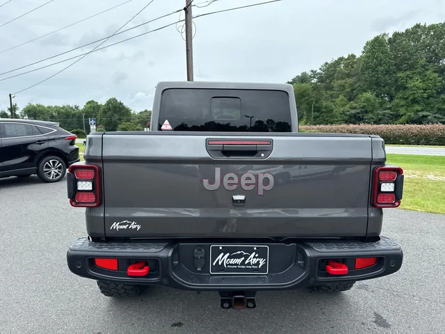SEMINUEVOS JEEP Gladiator at Mt Airy in Mount Airy Toyota