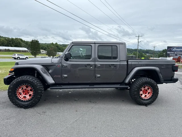 SEMINUEVOS JEEP Gladiator at Mt Airy in Mount Airy Toyota