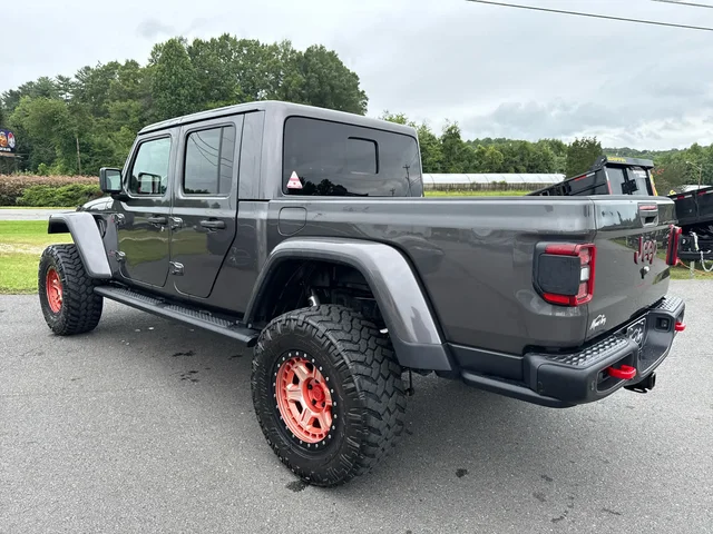 SEMINUEVOS JEEP Gladiator at Mt Airy in Mount Airy Toyota