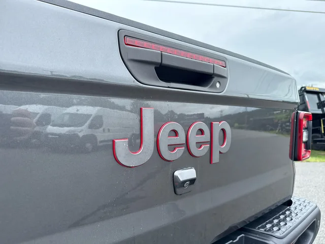 SEMINUEVOS JEEP Gladiator at Mt Airy in Mount Airy Toyota