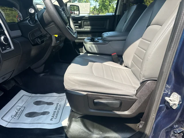 SEMINUEVOS RAM 1500 Classic a Estados en autogozo