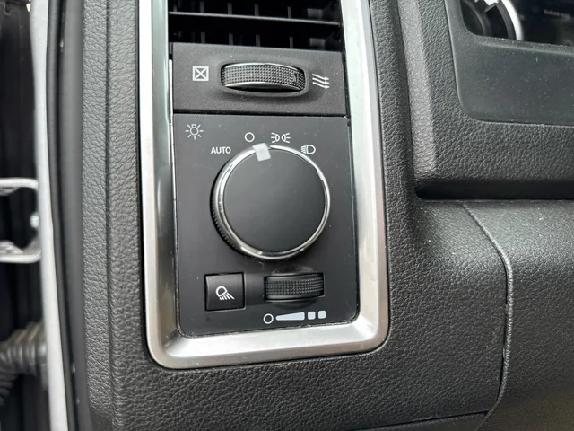 SEMINUEVOS RAM 1500 Classic at Matthews in Liberty Buick GMC