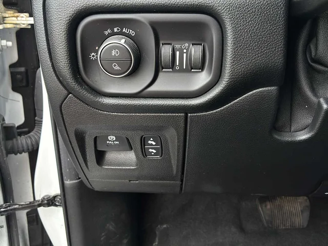 SEMINUEVOS RAM 1500 a Estados en autogozo