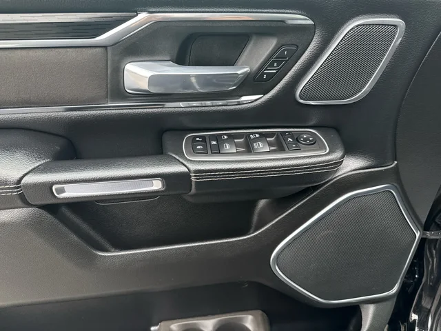 SEMINUEVOS RAM 1500 a Estados en autogozo