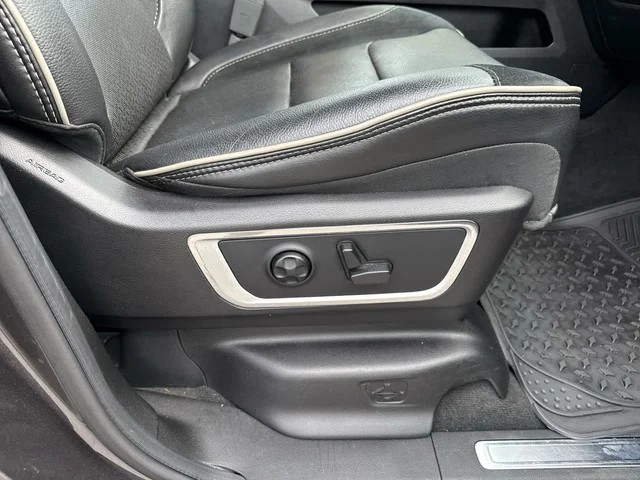 SEMINUEVOS RAM 1500 at Mount Airy in Mount Airy Chrysler Dodge Jeep Ram Fiat