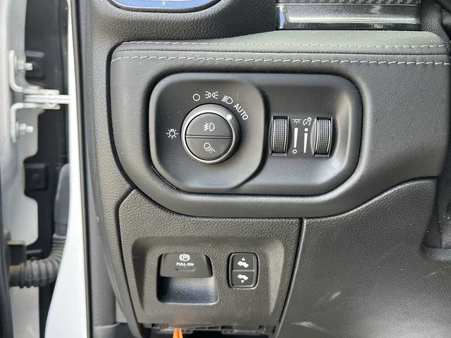 SEMINUEVOS RAM 1500 at Matthews in Liberty Buick GMC