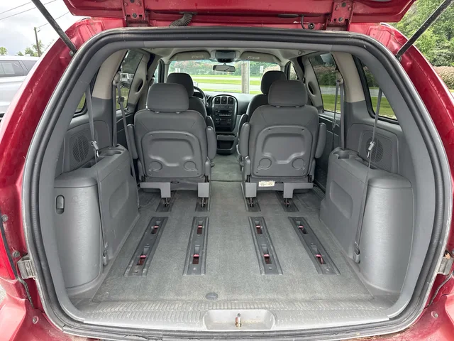 SEMINUEVOS DODGE Caravan at Matthews in Liberty Buick GMC