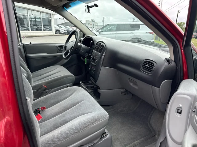 SEMINUEVOS DODGE Caravan at Matthews in Liberty Buick GMC