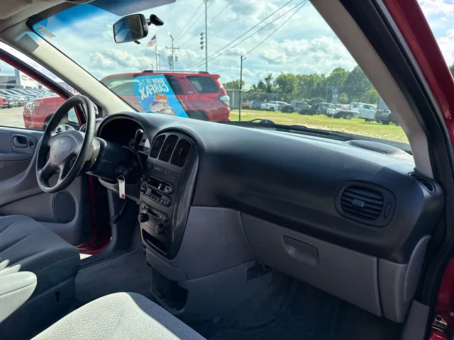 SEMINUEVOS DODGE Caravan at Matthews in Liberty Buick GMC