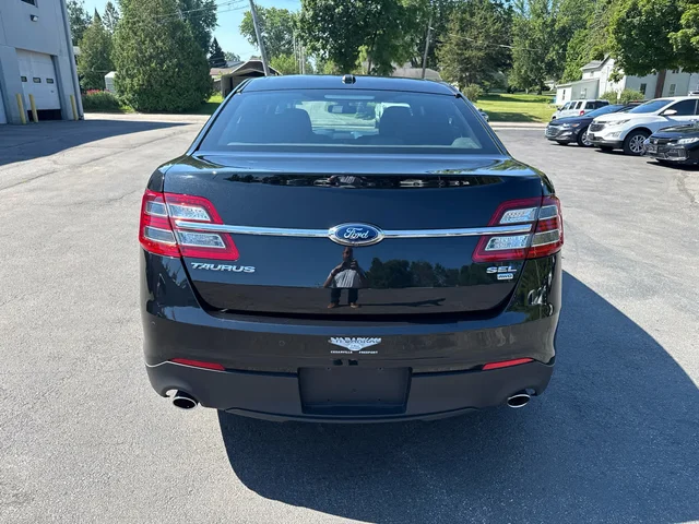 SEMINUEVOS FORD Taurus a Estados en autogozo
