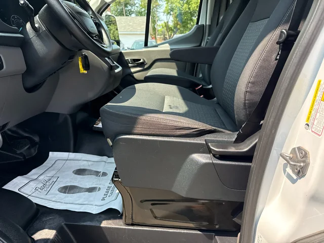 SEMINUEVOS FORD Transit Passenger a Estados en autogozo