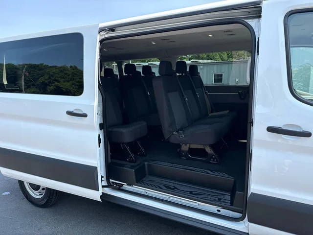 SEMINUEVOS FORD Transit Passenger a Estados en autogozo