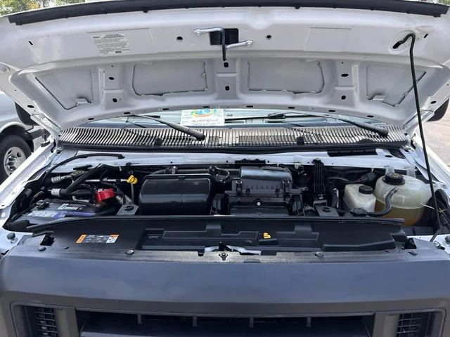 SEMINUEVOS FORD E-Series Cutaway a Estados en autogozo