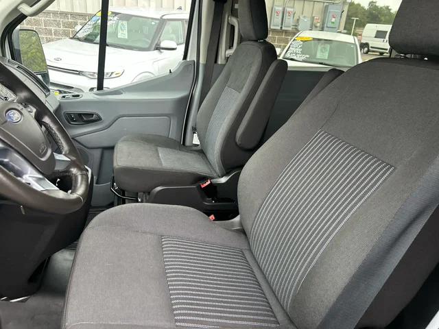 SEMINUEVOS FORD Transit Passenger a Estados en autogozo
