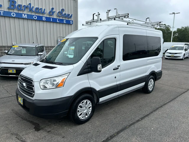 SEMINUEVOS FORD Transit Passenger a Estados en autogozo