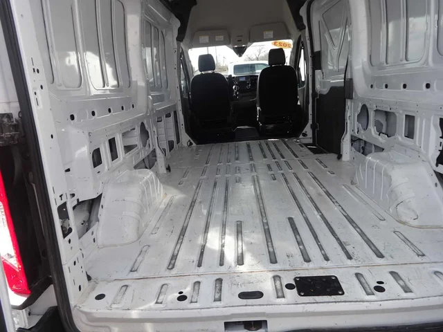 SEMINUEVOS FORD Transit Cargo Van a Estados en autogozo