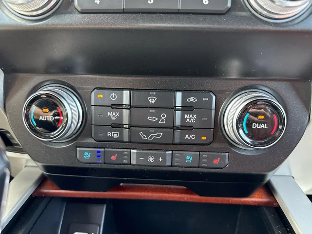 SEMINUEVOS FORD F-150 at Matthews in Liberty Buick GMC