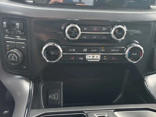 Nuevos FORD F-150 à Estados chez autogozo