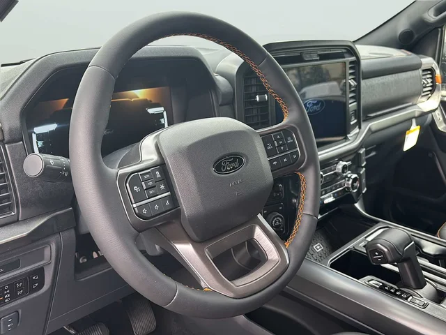 Nuevos FORD F-150 à Estados chez autogozo
