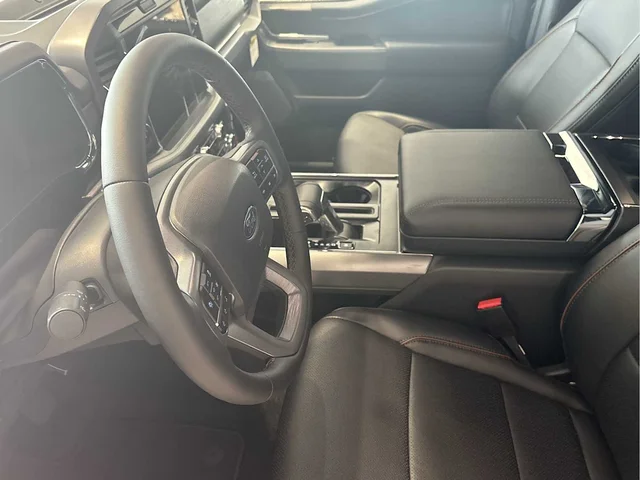 Nuevos FORD F-150 à Estados chez autogozo