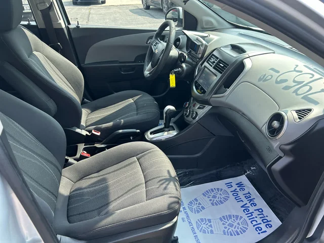 SEMINUEVOS CHEVROLET Sonic a Estados en autogozo