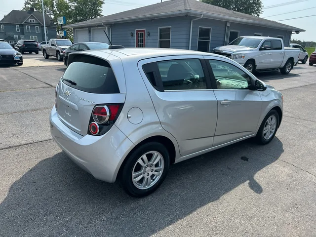 SEMINUEVOS CHEVROLET Sonic a Estados en autogozo