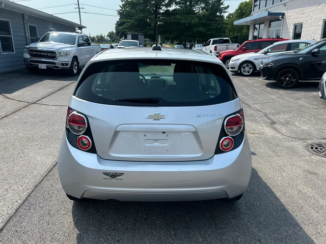 SEMINUEVOS CHEVROLET Sonic a Estados en autogozo