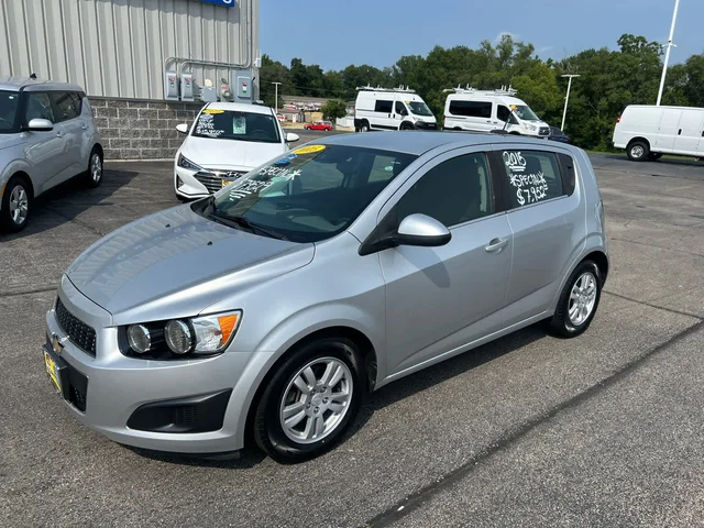SEMINUEVOS CHEVROLET Sonic a Estados en autogozo