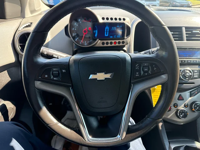 SEMINUEVOS CHEVROLET Sonic a Estados en autogozo