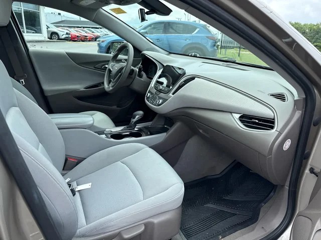 SEMINUEVOS CHEVROLET Malibu at Matthews in Liberty Buick GMC