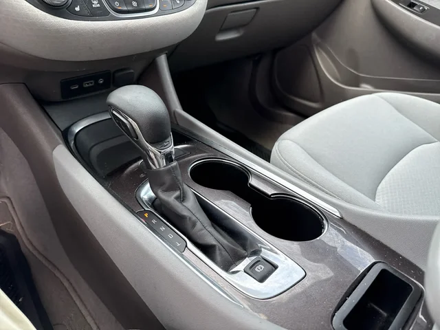 SEMINUEVOS CHEVROLET Malibu at Matthews in Liberty Buick GMC